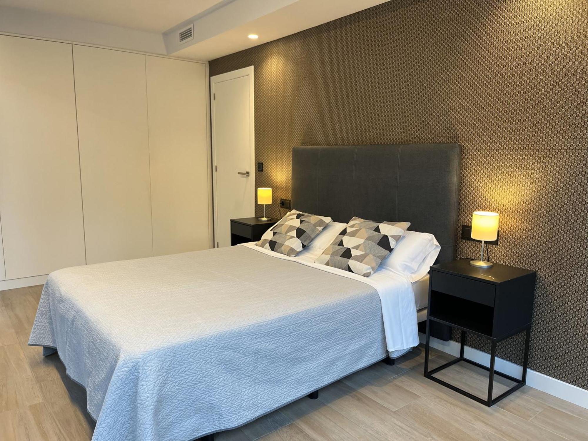 Apartamentos Romero Аликанте Экстерьер фото